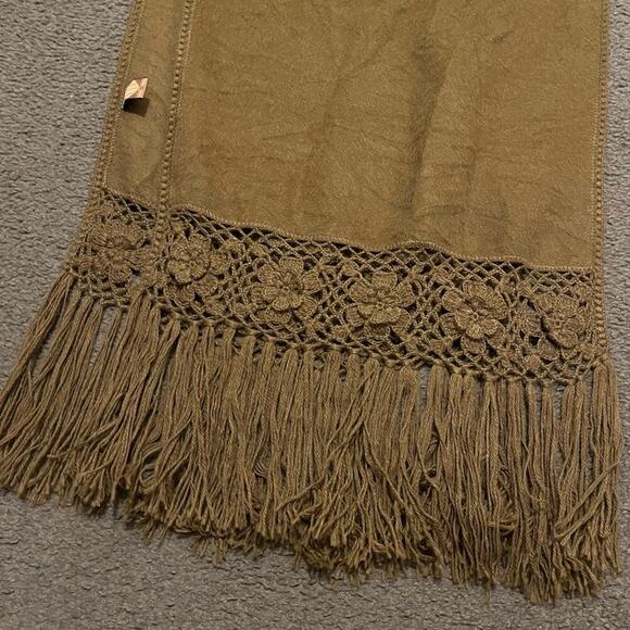 Alpaca Camargo Alpaca Wool Floral Crochet Fringe Long Wrap Shall Scarf - Picture 5 of 7